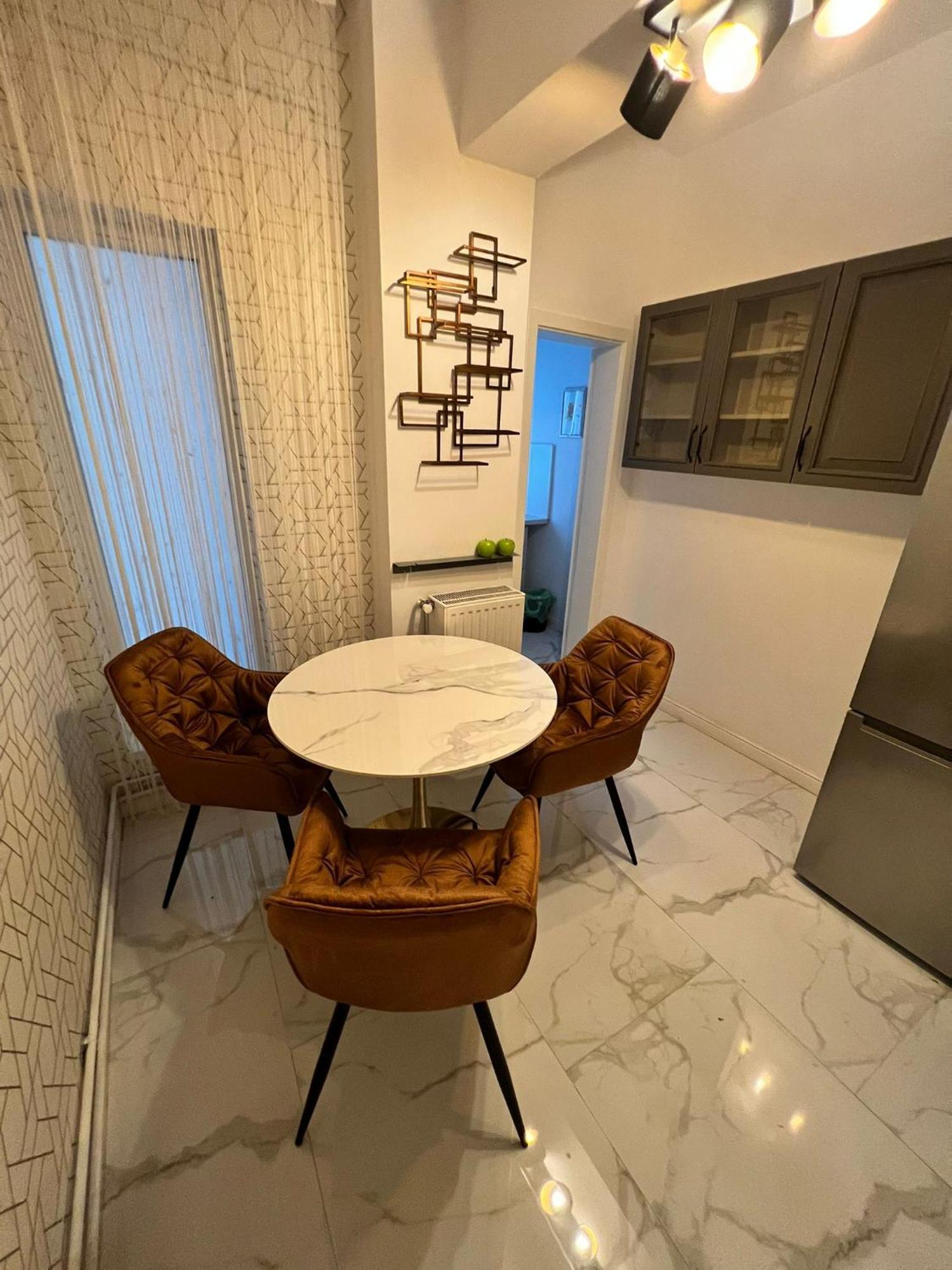 The Artist - Ultracentral Designer Apartment Bucharest Exterior photo